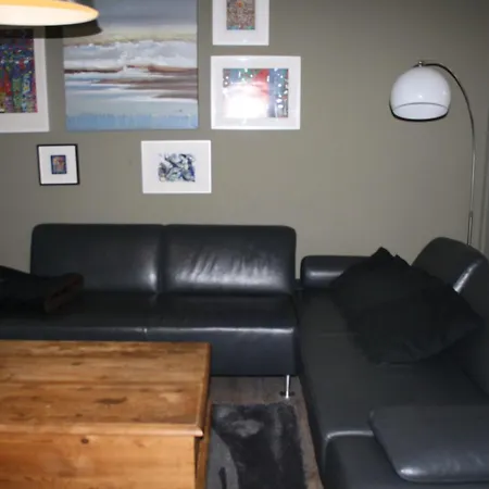 公寓 In Mit Grill Und Garten By Interhome