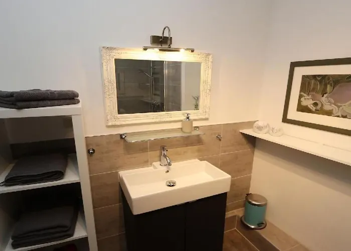 公寓 In Mit Grill Und Garten By Interhome 韦尼格罗德